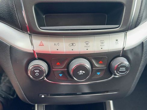 Used 2020 Dodge Journey SE w/ Blacktop Package FWD image 42