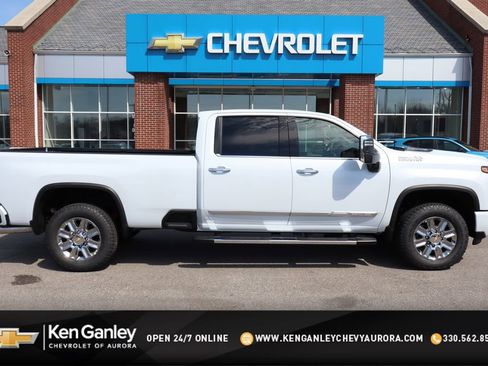 New 2026 Chevrolet Silverado 2500 High Country w/ Technology Package AWD/4WD image 1