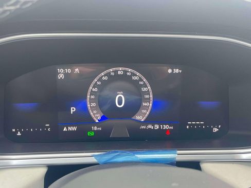 New 2026 Volkswagen Taos SE AWD/4WD image 24