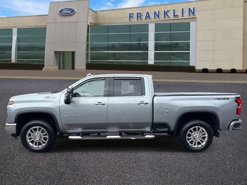 Used 2025 Chevrolet Silverado 2500 LTZ w/ LTZ Premium Package AWD/4WD image 4