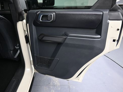 Used 2025 Ford Bronco Badlands AWD/4WD image 21