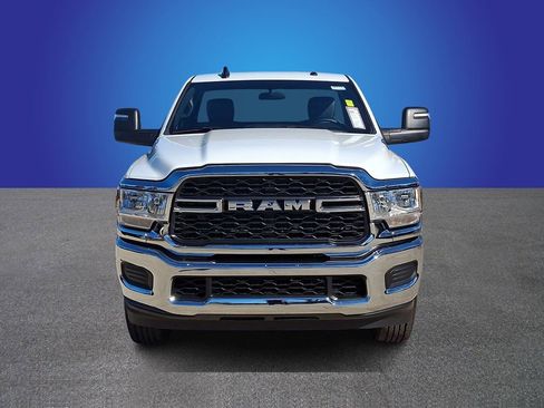 Used 2024 RAM 2500 Tradesman w/ Chrome Appearance Group image 2