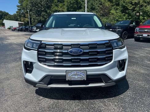 New 2026 Ford Explorer Active w/ Active Comfort Package AWD/4WD image 8