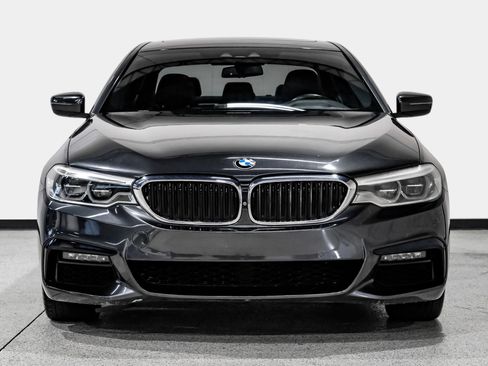 Used 2019 BMW 540i w/ M Sport Package RWD image 3