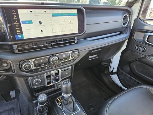 Used 2024 Jeep Wrangler Sahara w/ Safety Group image 22