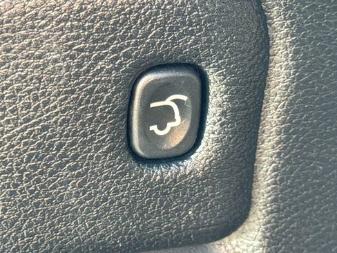 Used 2018 Jeep Grand Cherokee Limited AWD/4WD image 27
