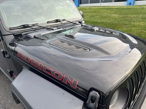 Used 2022 Jeep Wrangler Unlimited Rubicon AWD/4WD image 13