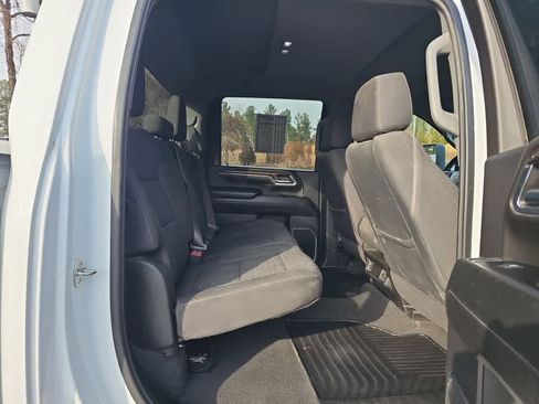 Used 2024 Chevrolet Silverado 2500 LT image 24