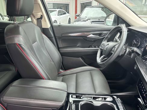 Used 2022 Buick Envision Essence w/ Sport Touring Package image 10