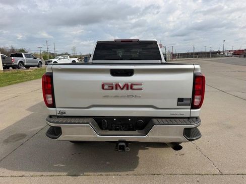 Used 2021 GMC Sierra 2500 SLE w/ SLE Value Package; AWD/4WD image 4