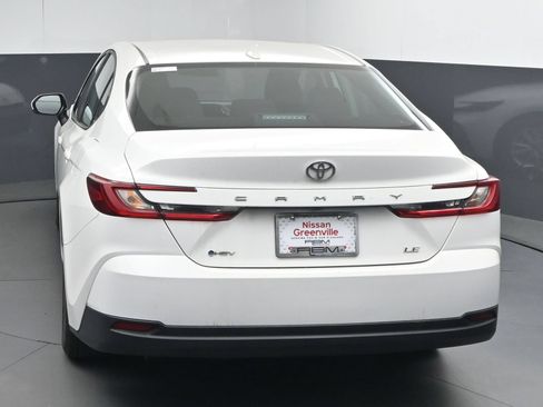 Used 2025 Toyota Camry LE FWD image 6
