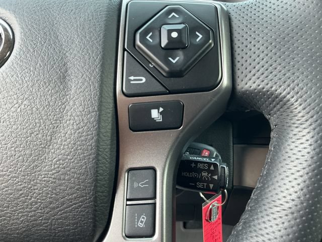 Used 2022 Toyota Tacoma SR5 w/ Technology Package RWD image 20