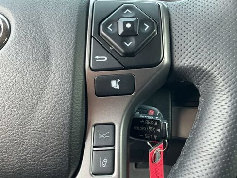 Used 2022 Toyota Tacoma SR5 w/ Technology Package RWD image 20