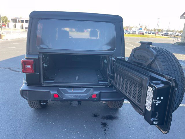 Used 2022 Jeep Wrangler Unlimited Sahara w/ Cold Weather Group AWD/4WD image 62