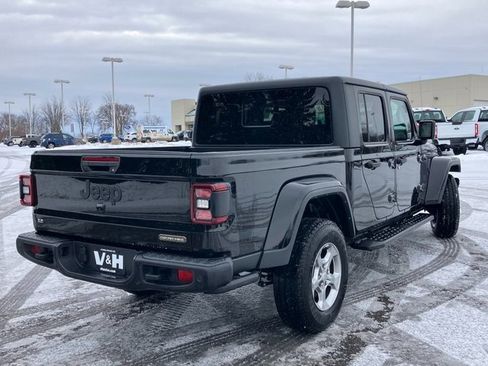 Used 2021 Jeep Gladiator Sport image 32