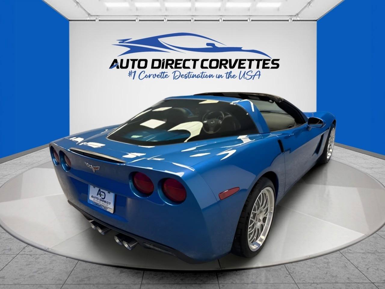 Used 2011 Chevrolet Corvette Coupe w/ 1LT RWD image 12