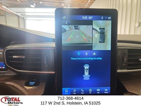 Used 2023 Ford Explorer Platinum w/ Technology Package AWD/4WD image 19