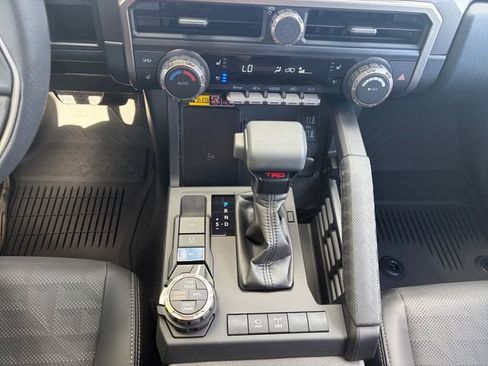 New 2026 Toyota 4Runner TRD Off-Road Premium AWD/4WD image 15