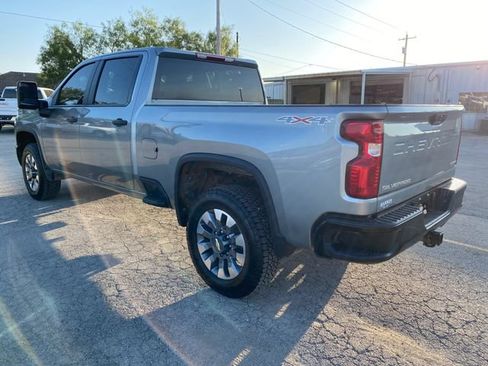 Used 2025 Chevrolet Silverado 2500 Custom w/ Custom Convenience Package AWD/4WD image 4