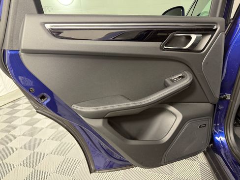 New 2025 Porsche Macan image 28
