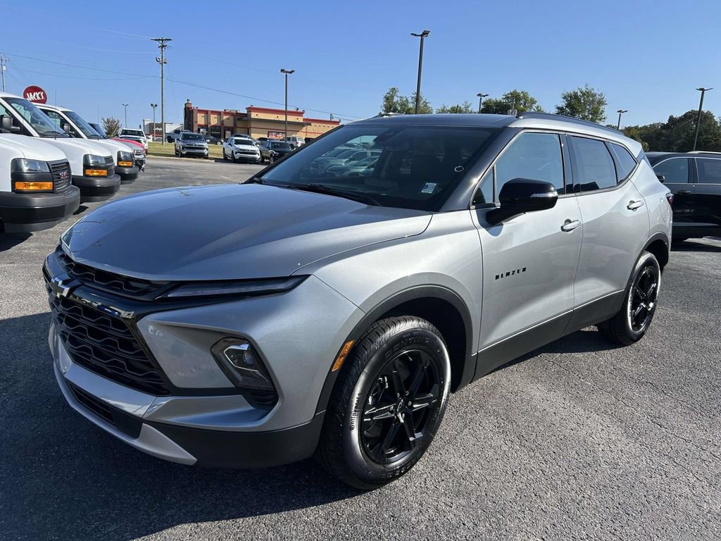New 2026 Chevrolet Blazer LT w/ Midnight/Sport Edition FWD image 8