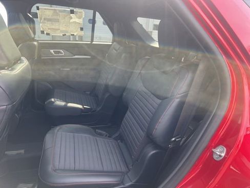 New 2026 Ford Explorer ST-Line w/ ST-Line Street Pack image 13