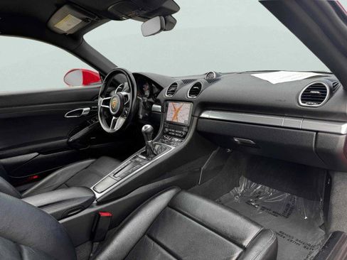 Used 2017 Porsche 718 Cayman S image 34