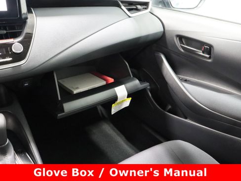 Used 2025 Toyota Corolla LE image 20