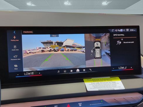 Used 2025 BMW X3 xDrive30i w/ Premium Package image 18