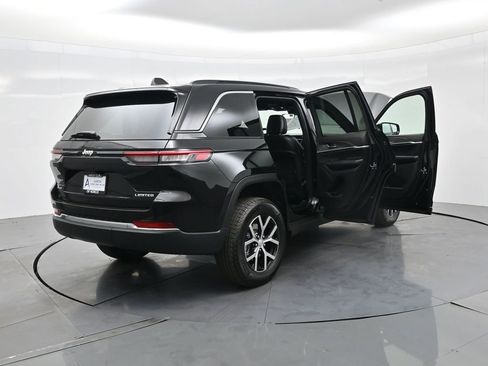 New 2025 Jeep Grand Cherokee Limited image 39