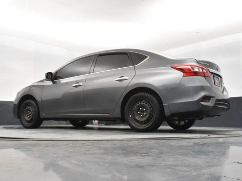 Used 2019 Nissan Sentra SV FWD image 12
