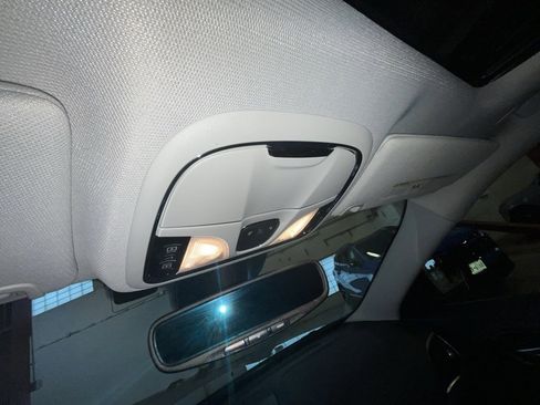 Used 2021 Jeep Cherokee Limited w/ Elite Package image 21