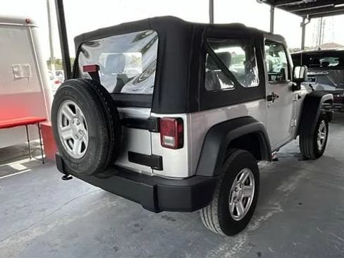 Used 2010 Jeep Wrangler Sport AWD/4WD image 10
