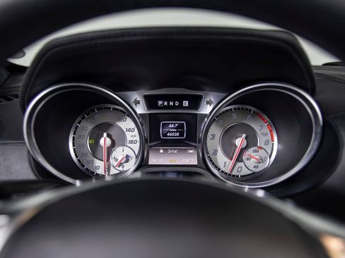 Used 2013 Mercedes-Benz SL 550 image 23