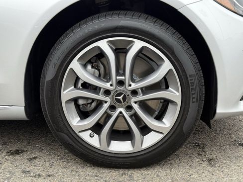 Used 2018 Mercedes-Benz C 300 4MATIC Sedan w/ Premium Package image 16