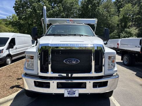 New 2026 Ford F750 2WD Regular Cab Super Duty image 10