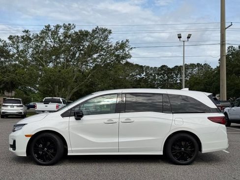 Used 2025 Honda Odyssey Sport-L image 4