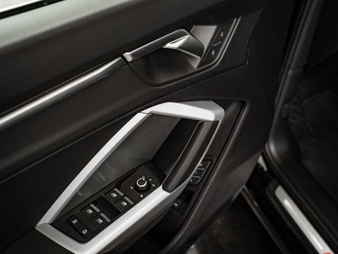 Certified 2024 Audi Q3 2.0T Premium w/ Convenience Package image 26