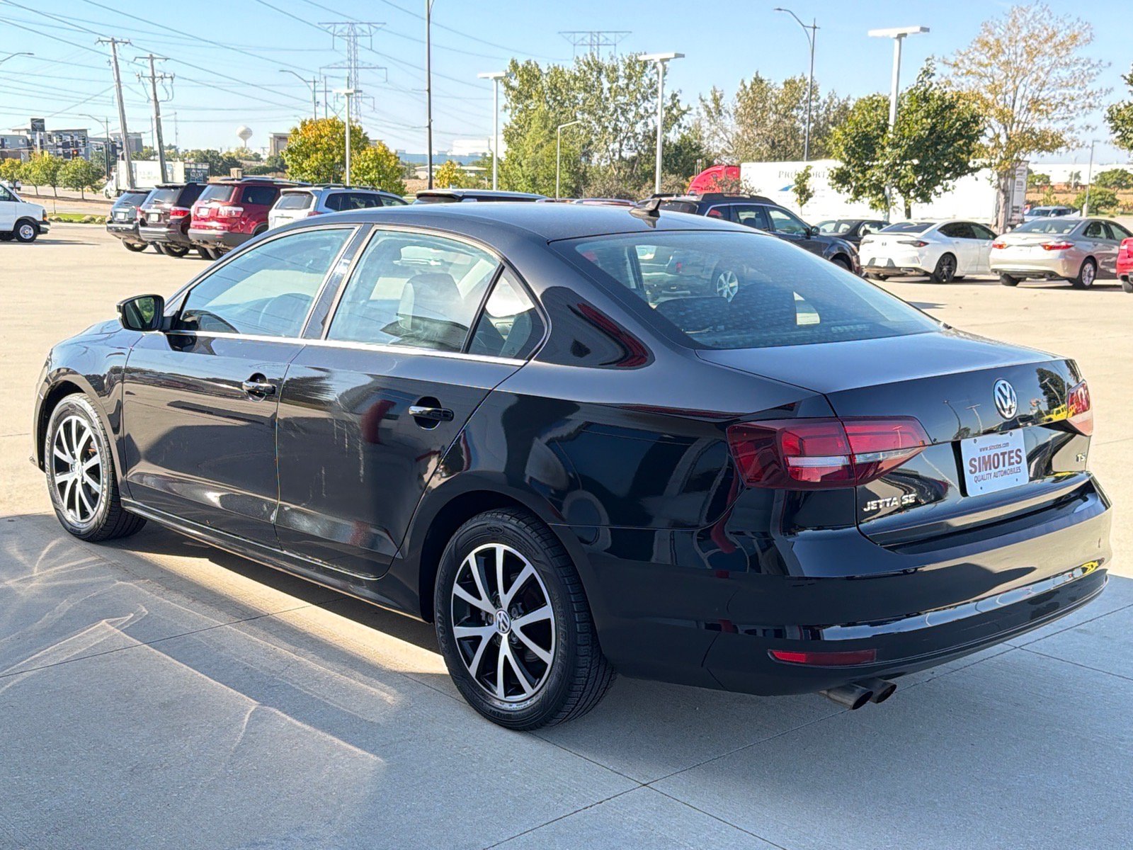 Used 2017 Volkswagen Jetta SE FWD image 6