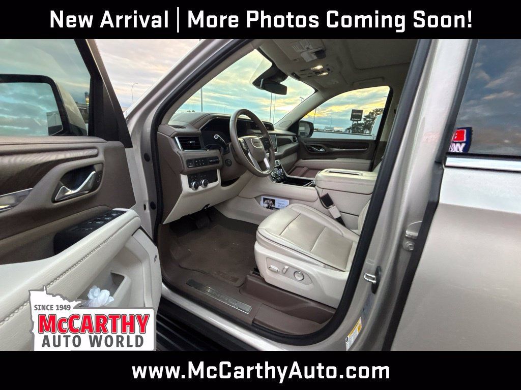 Used 2023 GMC Yukon Denali AWD/4WD image 9