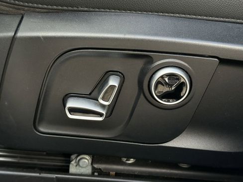 Used 2022 Maserati Levante GT image 27