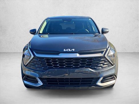 Used 2023 Kia Sportage LX image 2