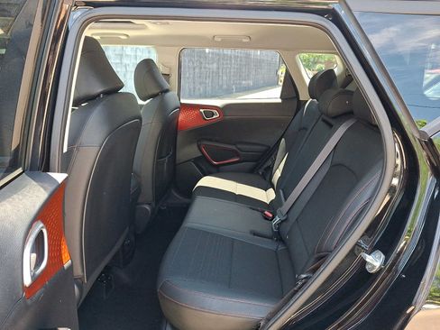 Used 2022 Kia Soul Turbo FWD image 10