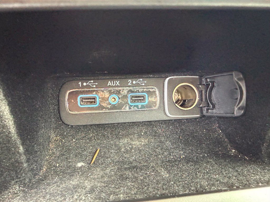Used 2018 Jeep Grand Cherokee Altitude AWD/4WD image 14