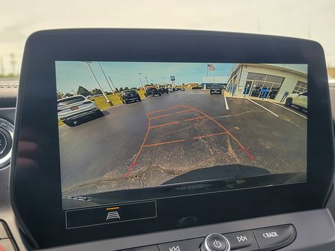 Used 2024 Chevrolet Blazer LT FWD image 13