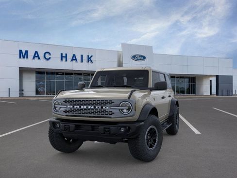 New 2026 Ford Bronco Badlands image 2