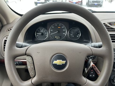 Used 2007 Chevrolet Malibu LS image 30