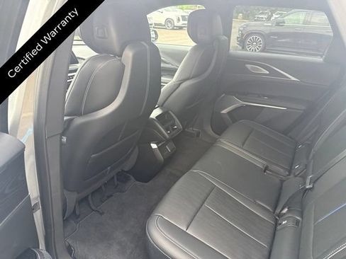 Used 2024 Cadillac Lyriq Luxury AWD/4WD image 16