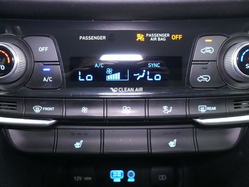 Used 2019 Hyundai Santa Fe SEL FWD image 32
