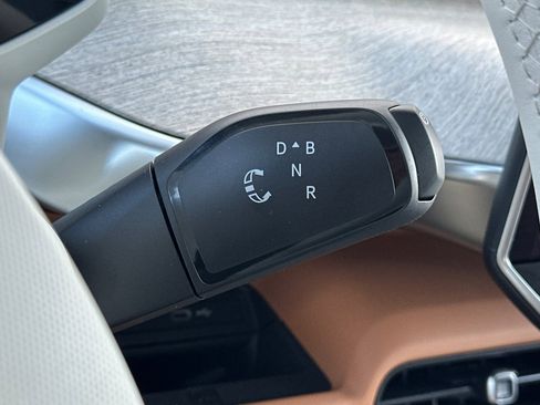 New 2025 Volkswagen ID. Buzz Pro S Plus image 21